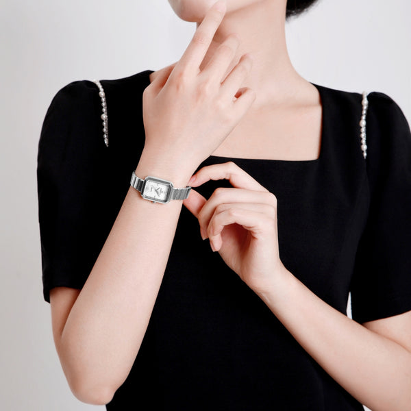 Naviforce NF5050 Women's Quartz Standard Watch